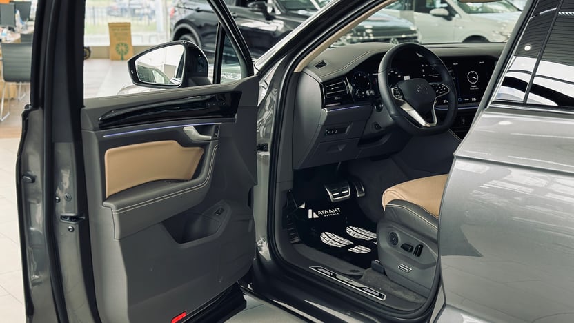 Зображення Touareg R-Line Platinum 3.0 V6 TDI