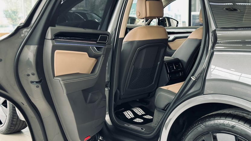 Зображення Touareg R-Line Platinum 3.0 V6 TDI