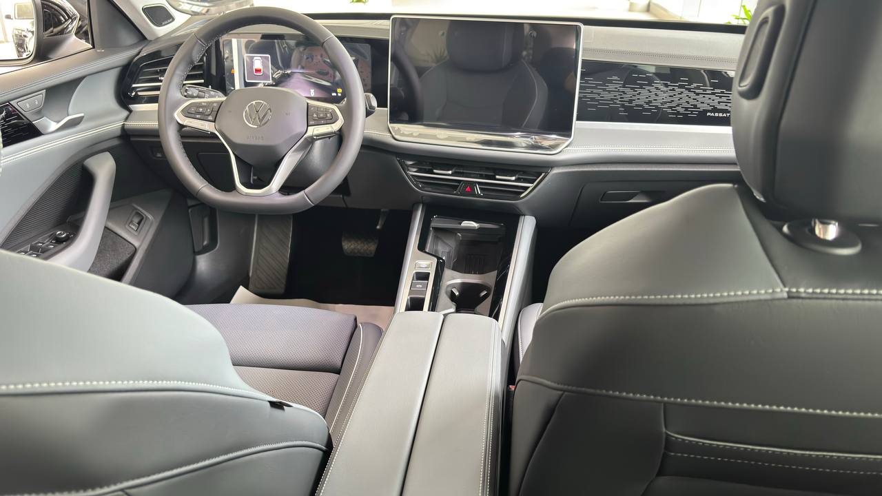 Зображення Новий Passat Elegance 1.5 eTSI