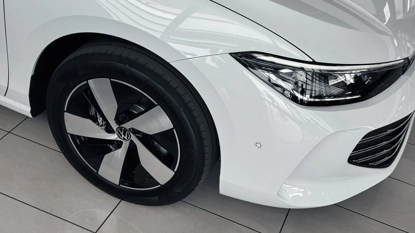 Зображення Новий Passat Business 2.0 TDI