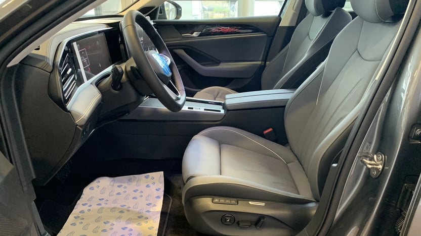 Зображення Новий Passat Elegance 2.0 TDI