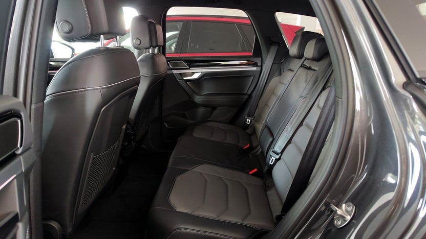 Зображення Touareg R-Line Platinum 3.0 V6 TDI