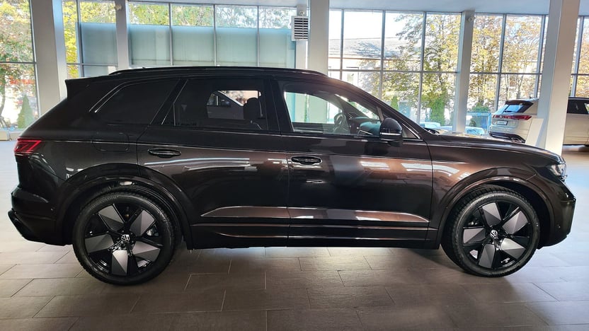 Зображення Touareg R-Line Platinum 3.0 V6 TDI