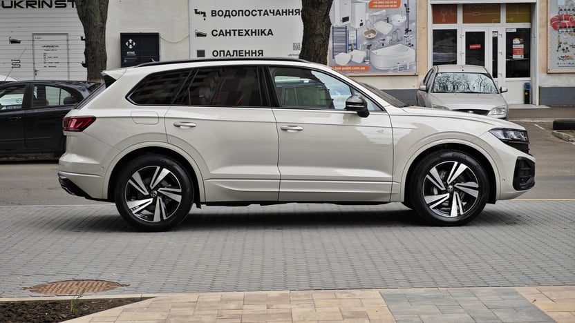 Зображення Touareg R-Line Platinum 3.0 V6 TDI