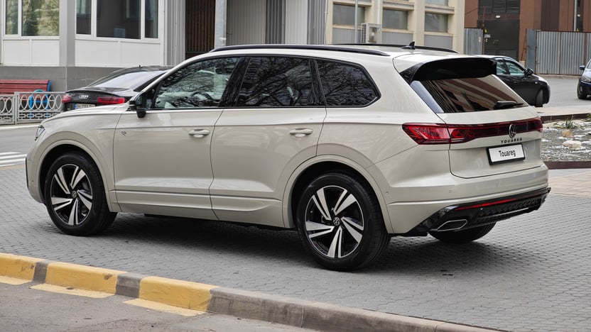 Зображення Touareg R-Line Platinum 3.0 V6 TDI