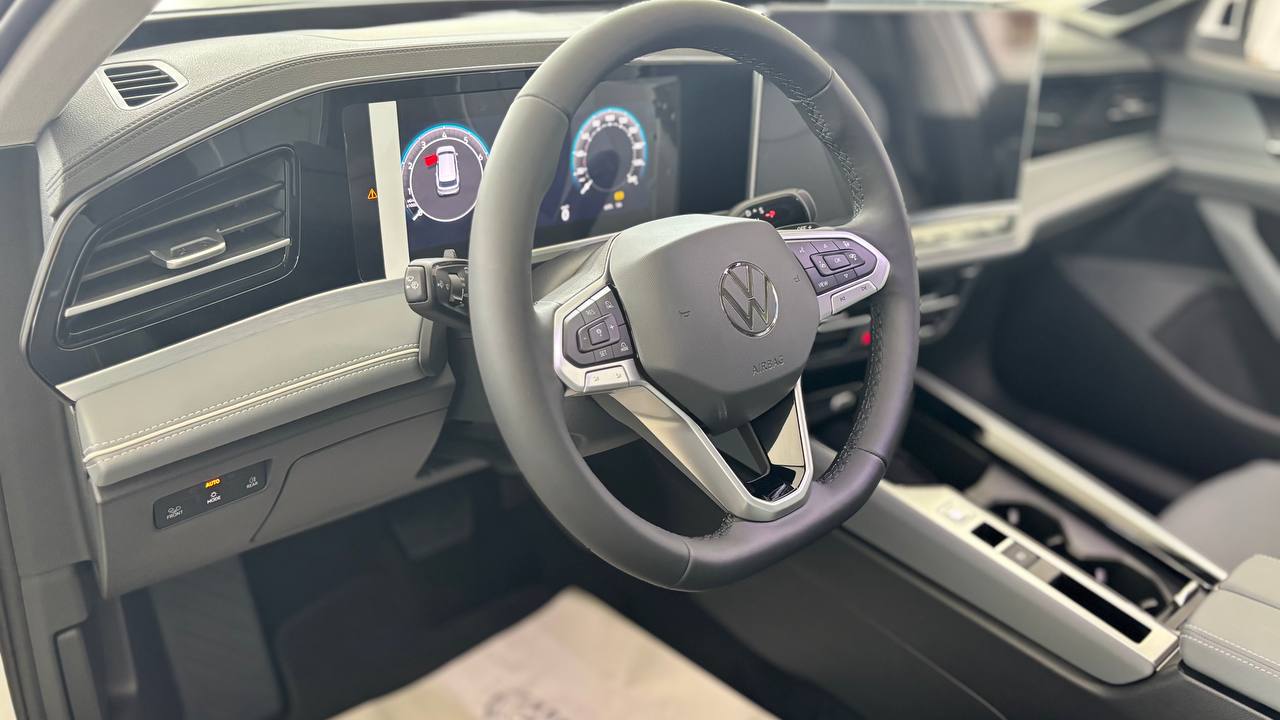 Зображення Новий Passat Elegance 1.5 eTSI