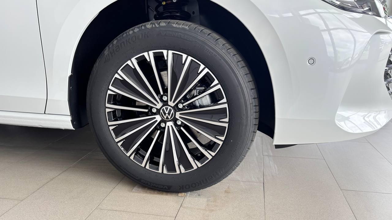 Зображення Новий Passat Elegance 1.5 eTSI