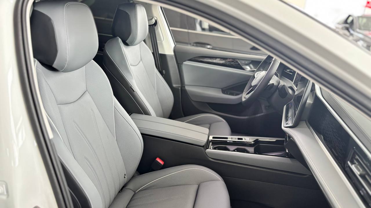 Зображення Новий Passat Elegance 1.5 eTSI