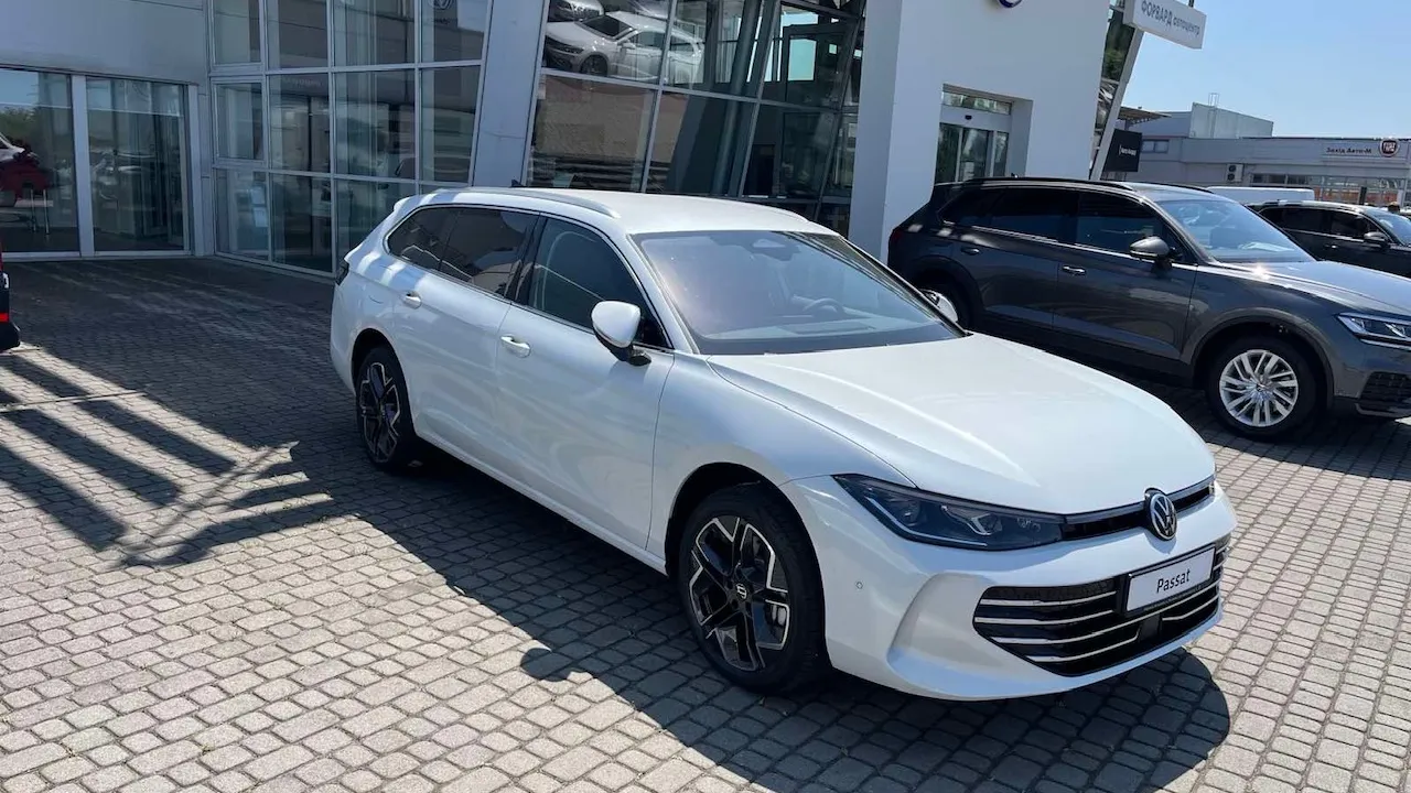 Зображення Новий Passat Elegance 2.0 TSI