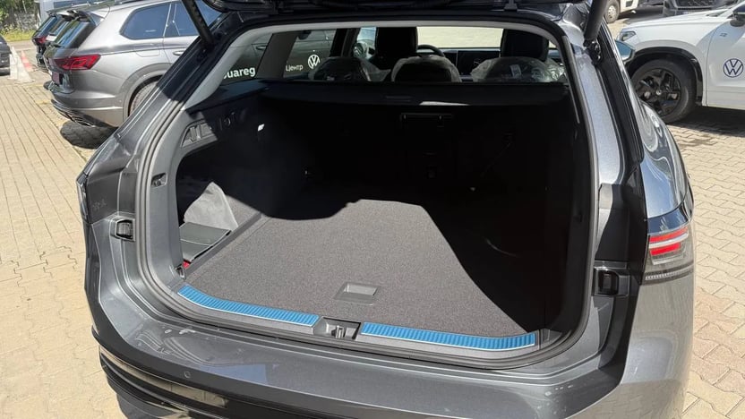 Зображення Новий Passat Elegance 2.0 TDI