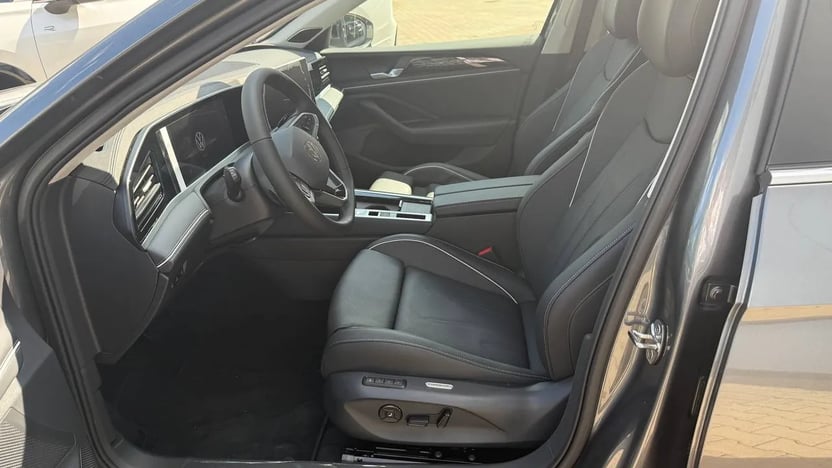 Зображення Новий Passat Elegance 2.0 TDI