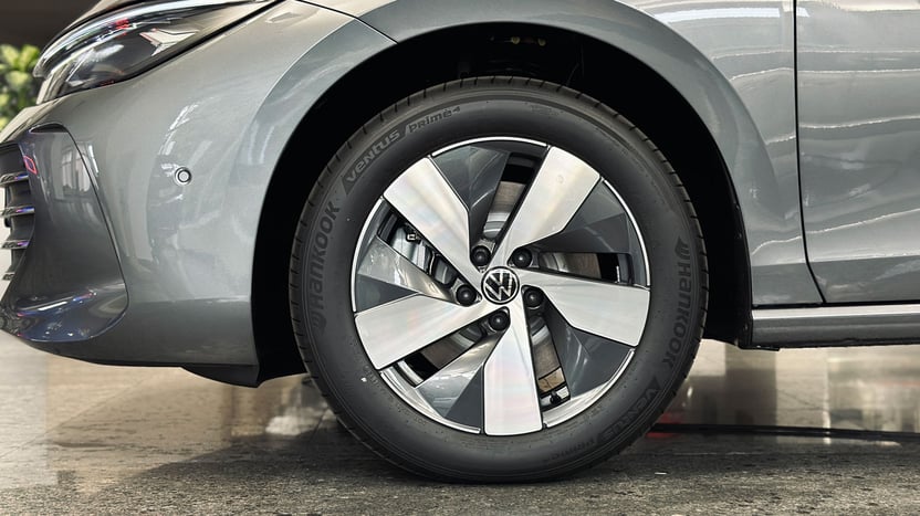 Зображення Новий Passat Business 2.0 TSI