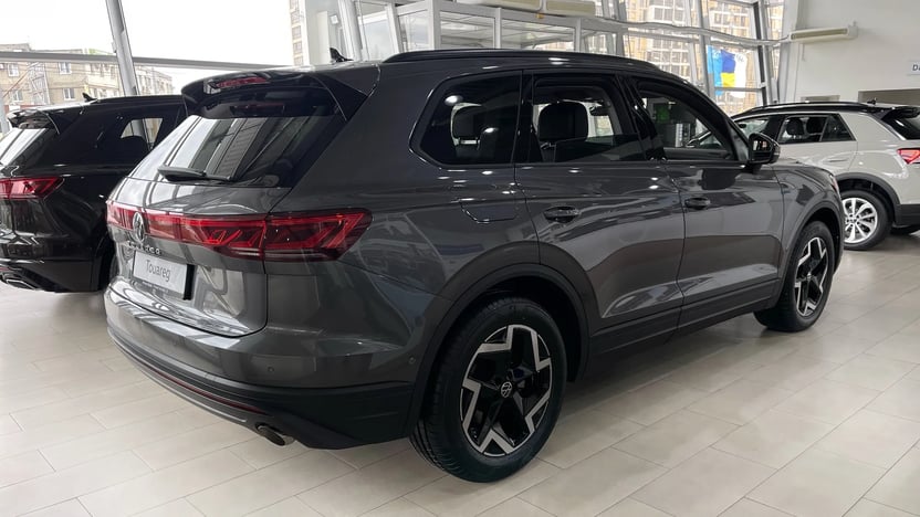 Зображення Touareg Silver 3.0 V6 TDI