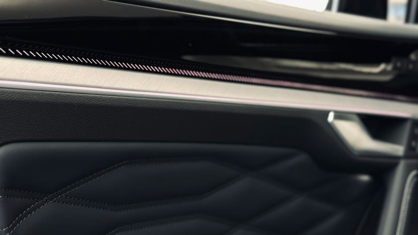 Зображення Touareg R-Line Platinum 3.0 V6 TDI