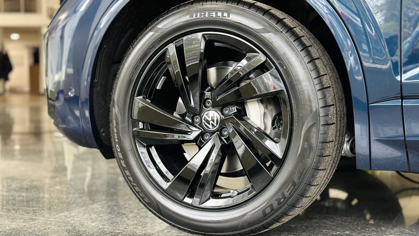 Зображення Touareg R-Line Platinum 3.0 V6 TDI