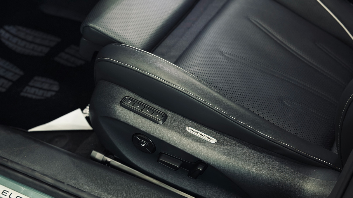 Зображення Новий Passat Elegance 2.0 TSI