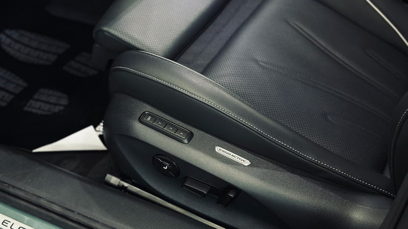 Зображення Новий Passat Elegance 2.0 TSI