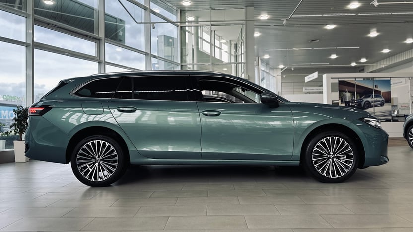 Зображення Новий Passat Elegance 2.0 TSI