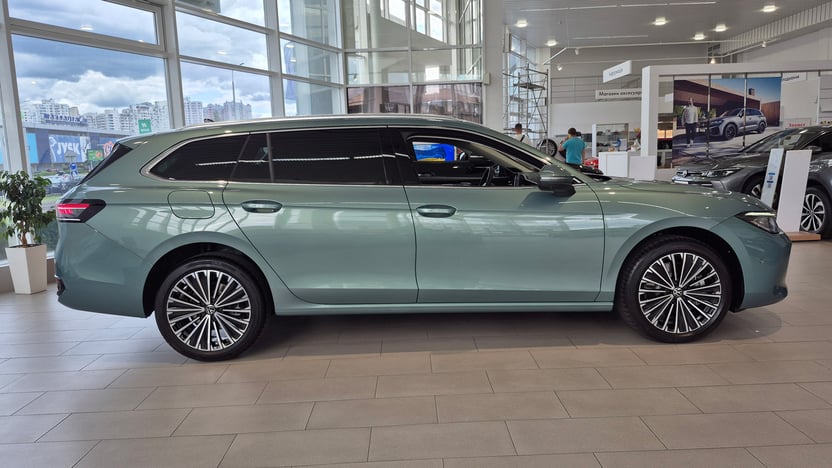 Зображення Новий Passat Elegance 2.0 TSI