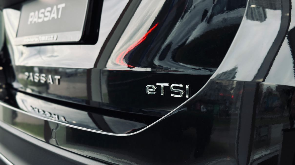 Зображення Новий Passat Elegance 2.0 TSI