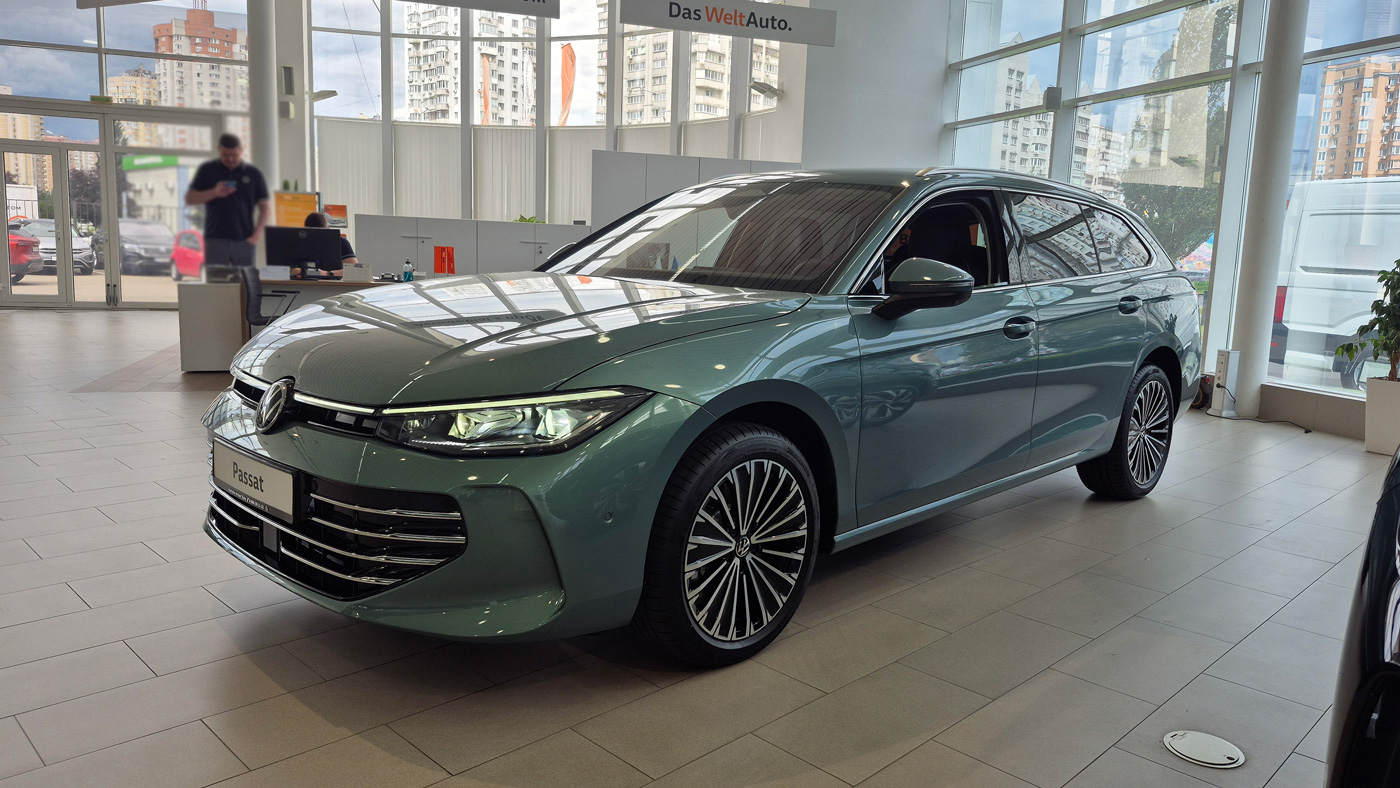 Зображення Новий Passat Elegance 2.0 TSI
