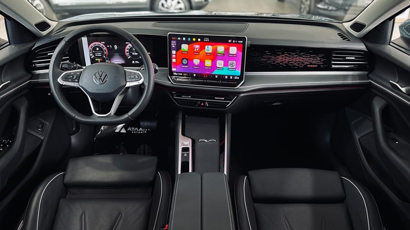 Зображення Новий Passat Elegance 2.0 TSI