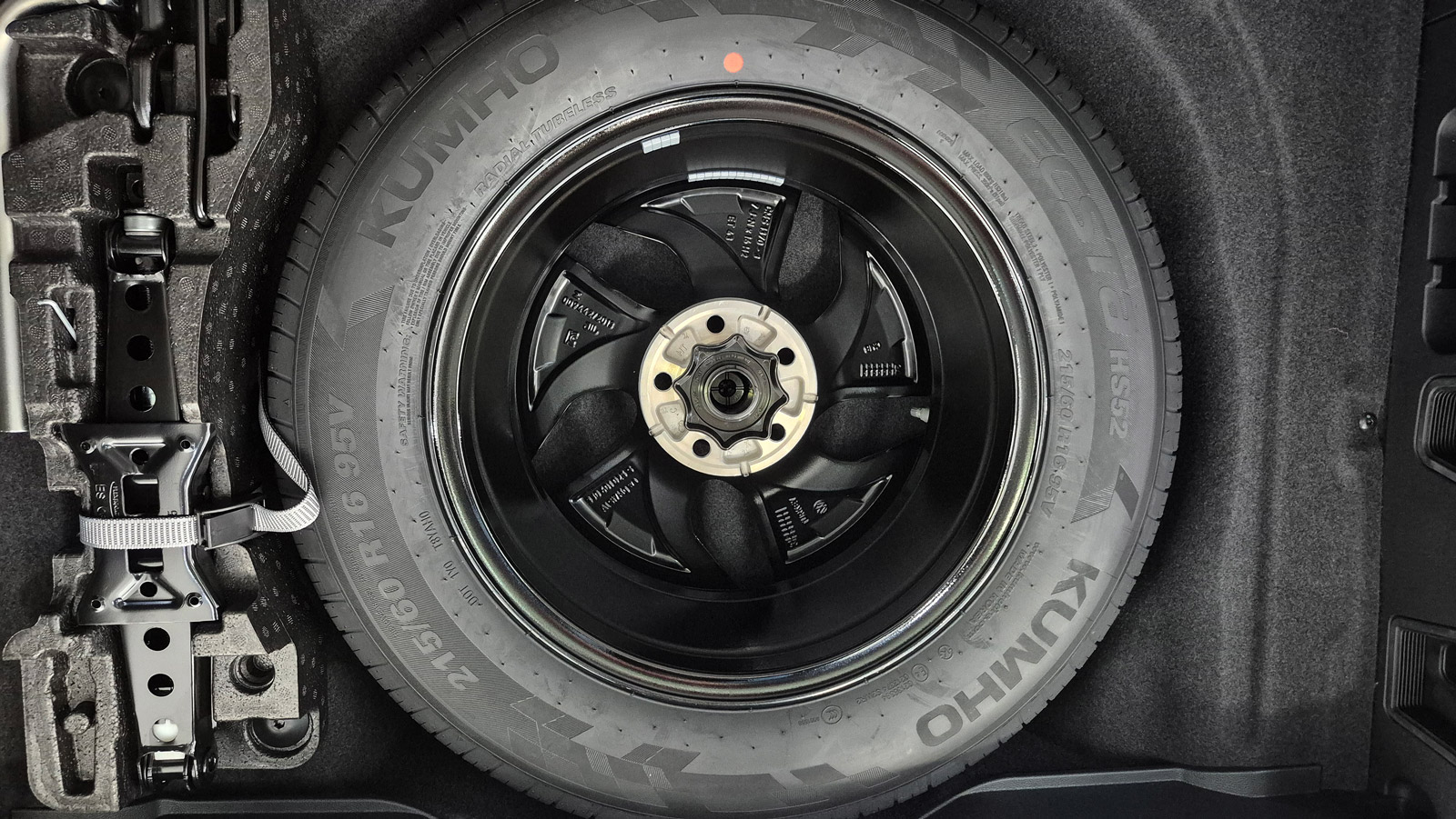 Зображення Новий Passat Business 1.5 eTSI