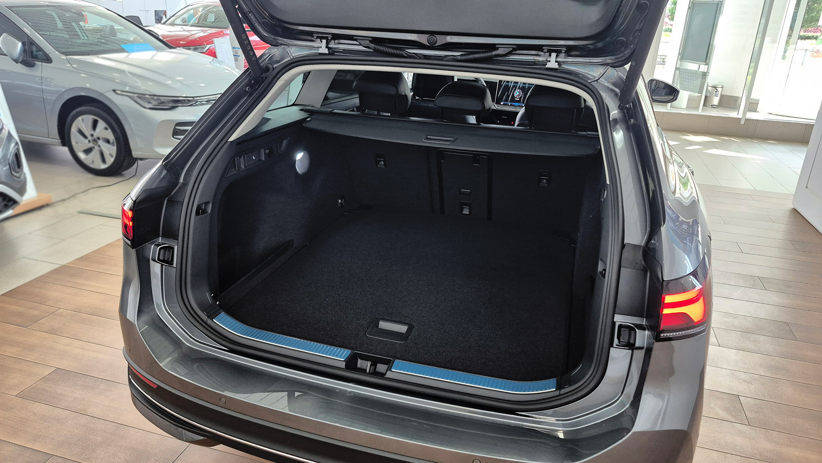 Зображення Новий Passat Business 1.5 eTSI