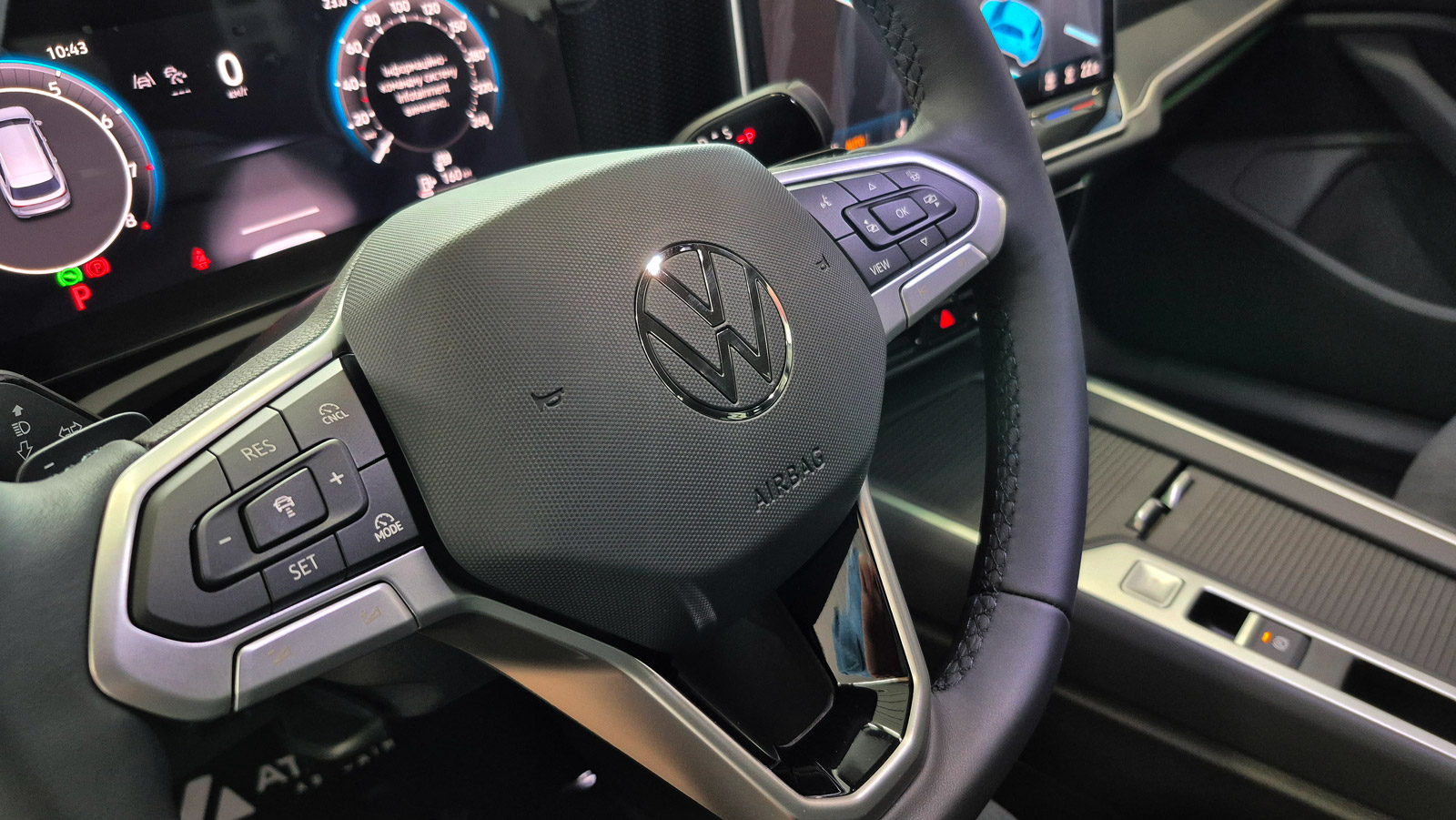 Зображення Новий Passat Business 1.5 eTSI