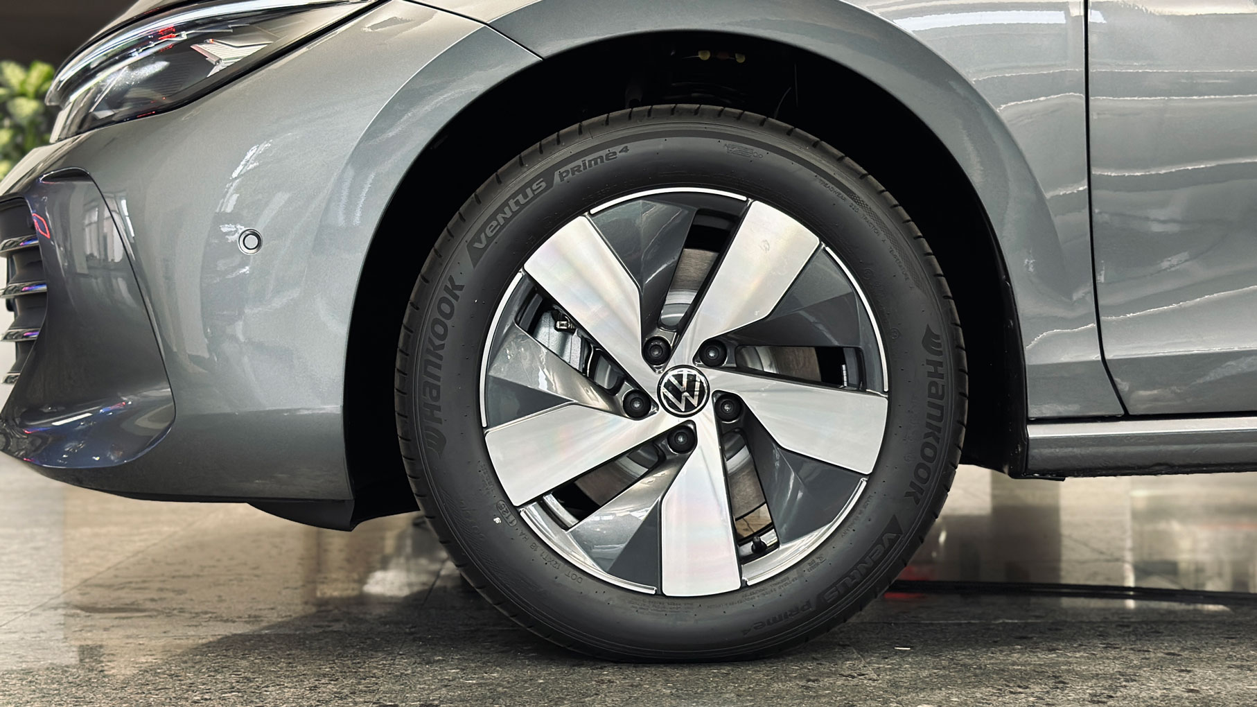 Зображення Новий Passat Business 2.0 TDI