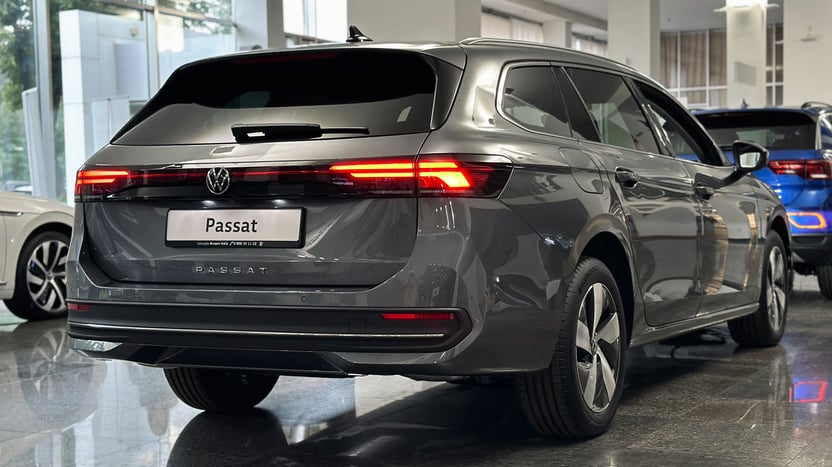 Зображення Новий Passat Business 2.0 TDI