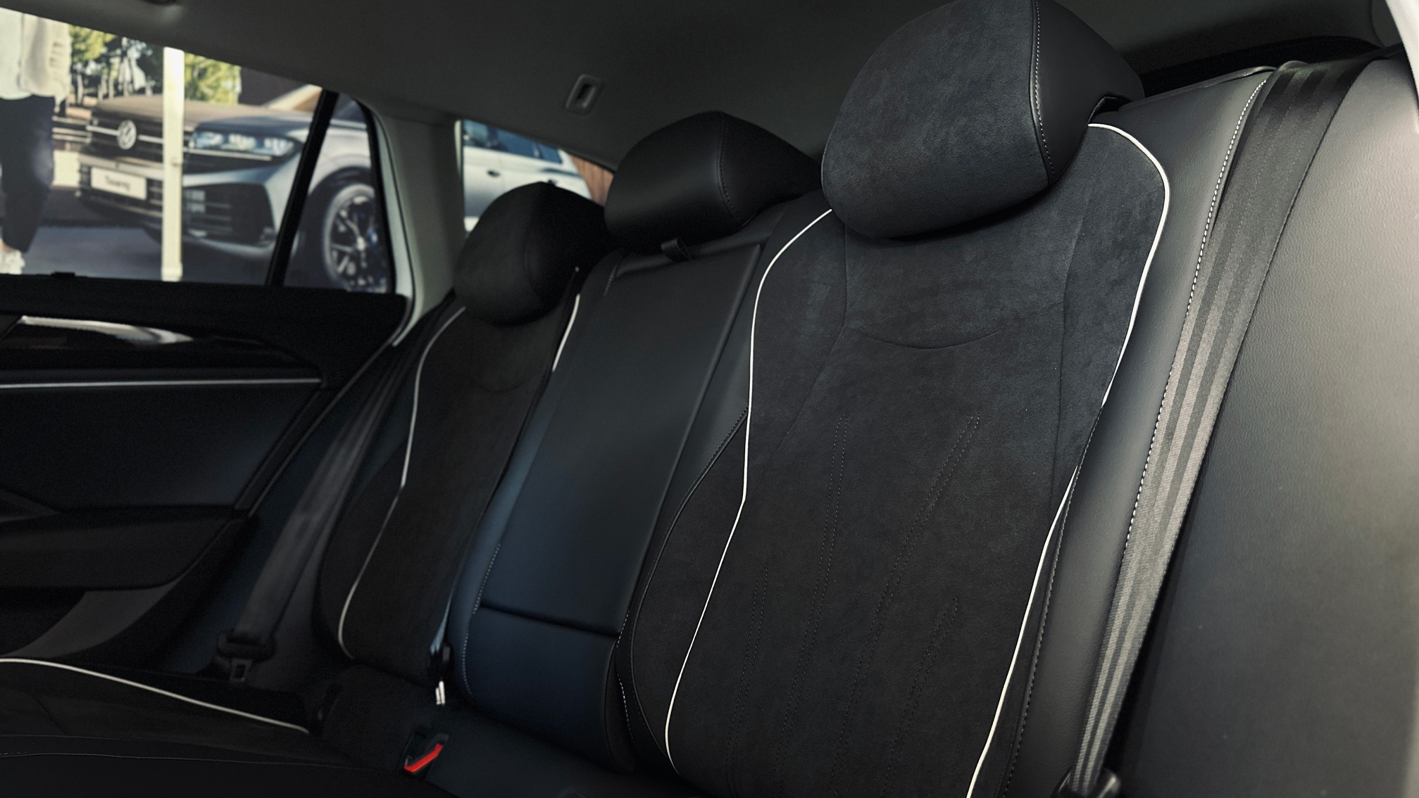 Зображення Новий Passat Business 2.0 TDI