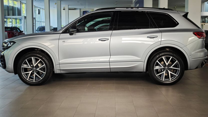 Зображення Touareg R-Line Platinum 3.0 V6 TDI