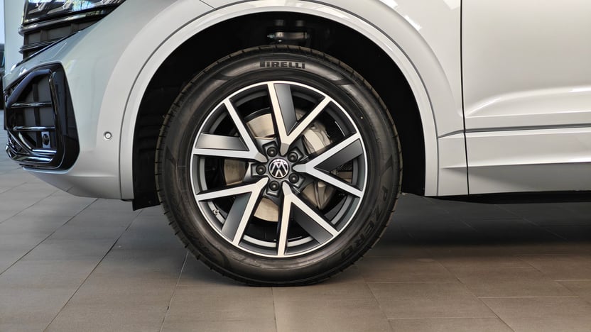 Зображення Touareg R-Line Platinum 3.0 V6 TDI