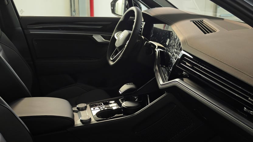 Зображення Touareg R-Line Platinum 3.0 V6 TDI