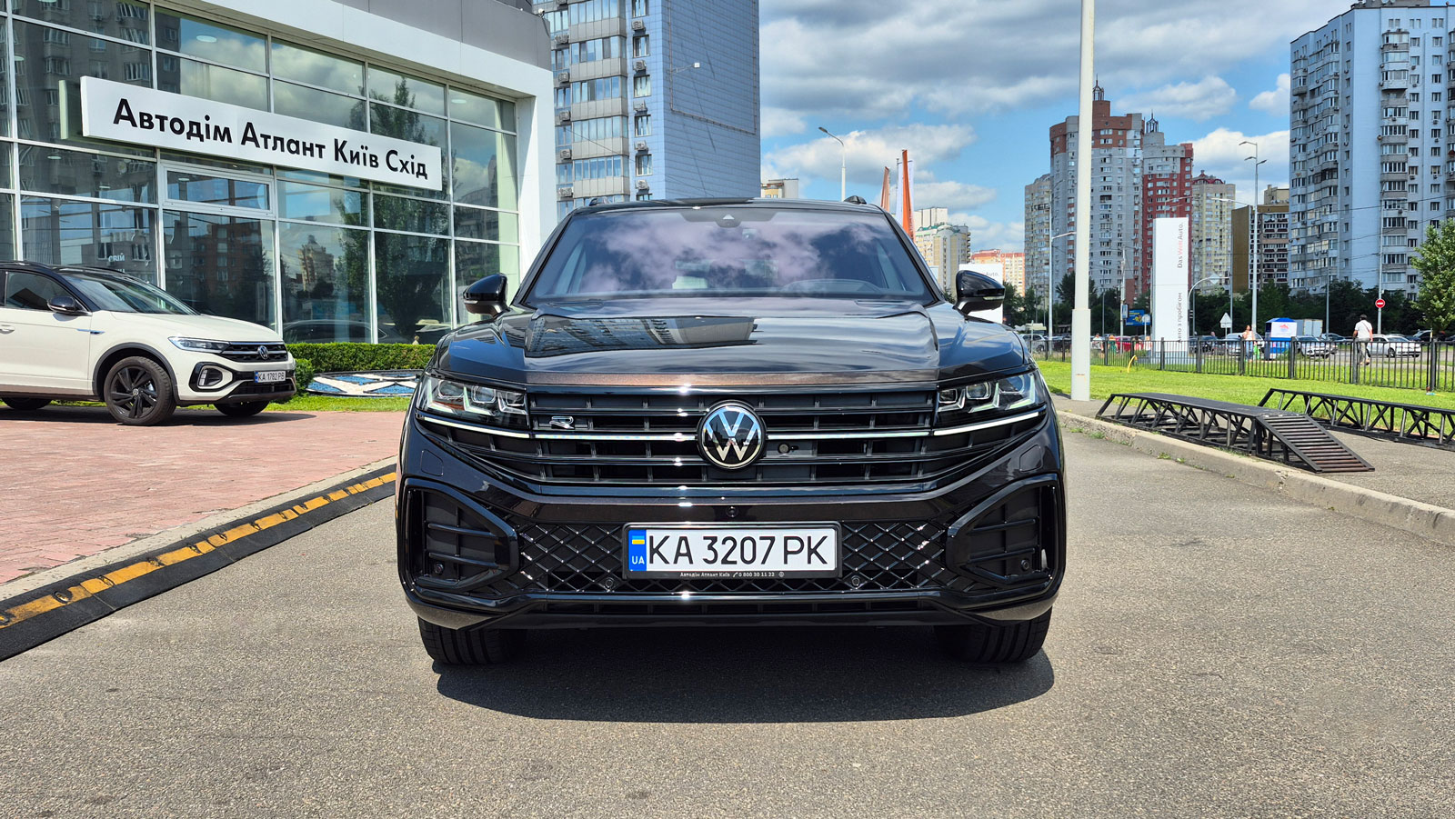 Зображення Touareg R-Line Platinum 3.0 V6 TDI