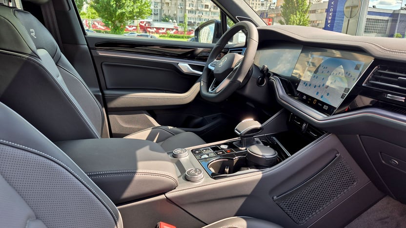 Зображення Touareg R-Line Platinum 3.0 V6 TDI