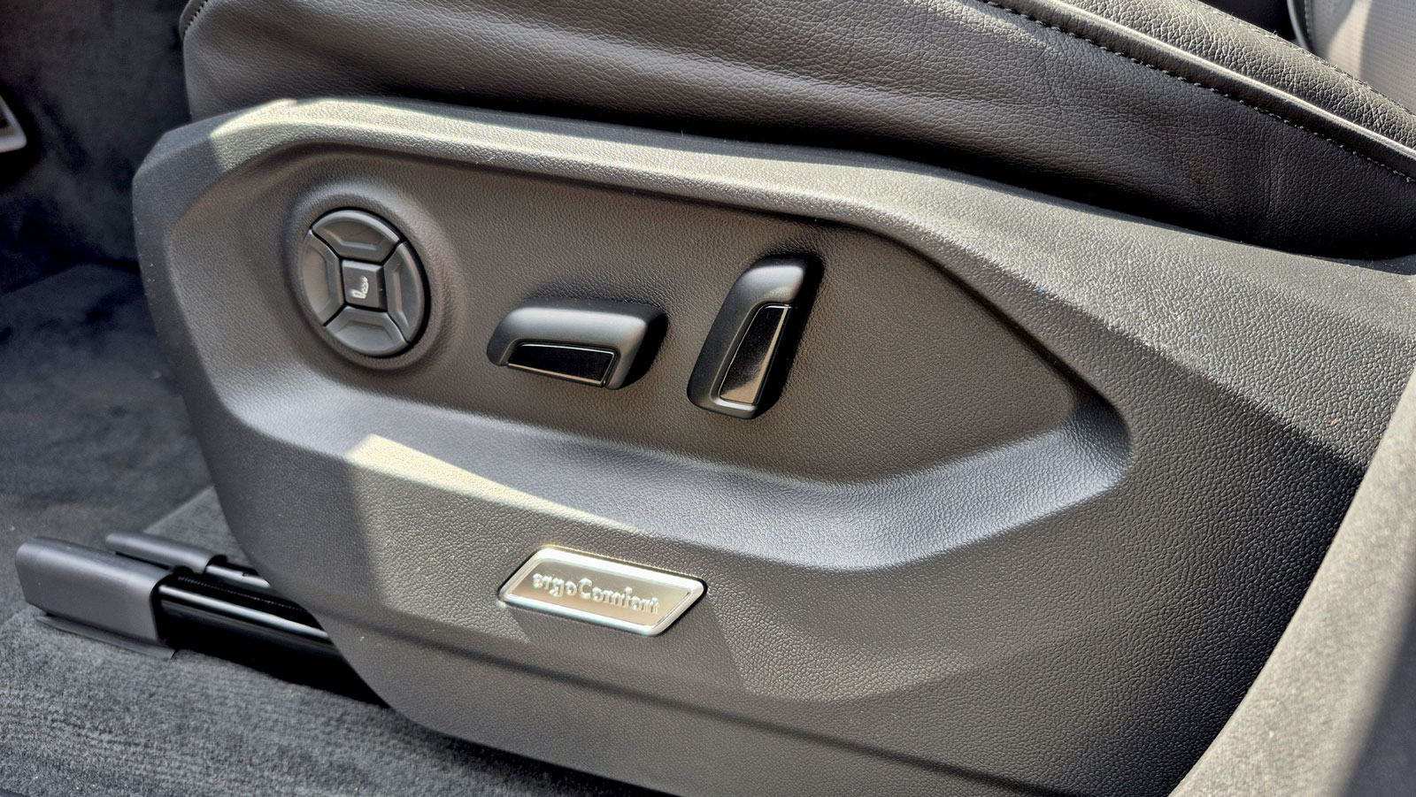 Зображення Touareg R-Line Platinum 3.0 V6 TDI