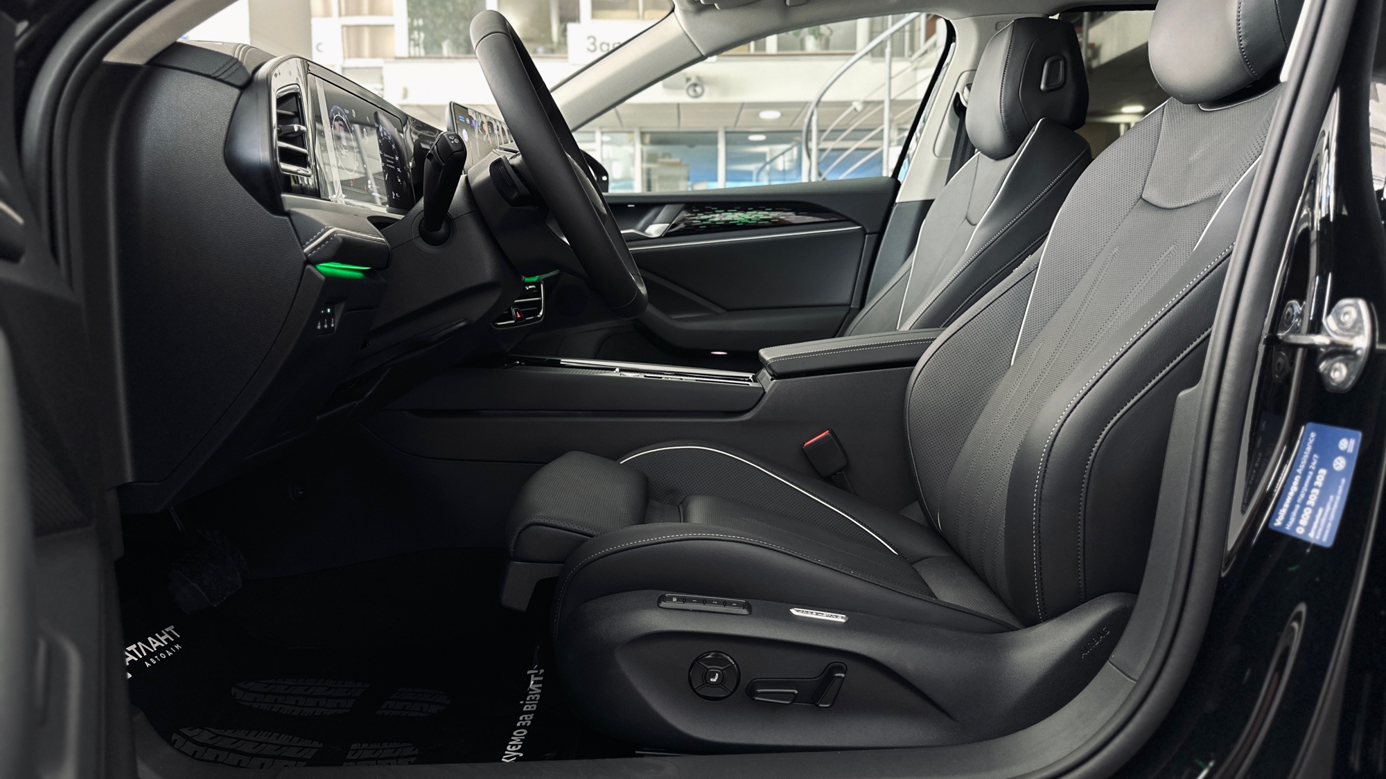 Зображення Новий Passat Elegance 1.5 eTSI