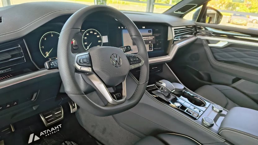 Зображення Touareg R-Line Platinum 3.0 V6 TDI