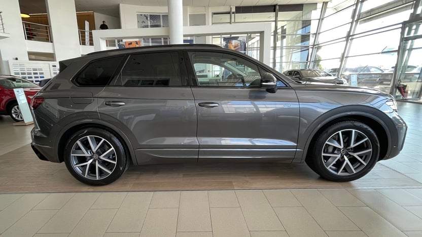 Зображення Touareg R-Line Platinum 3.0 V6 TDI