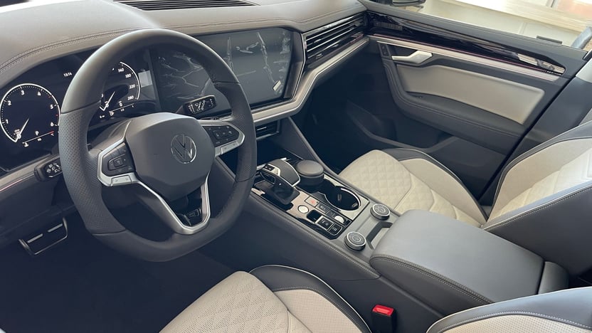 Зображення Touareg R-Line Platinum 3.0 V6 TDI