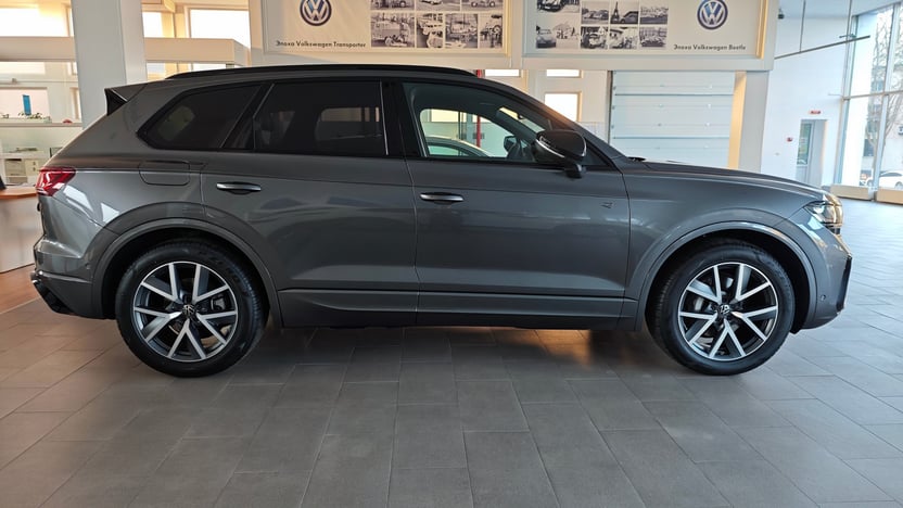 Зображення Touareg R-Line Platinum 3.0 V6 TDI