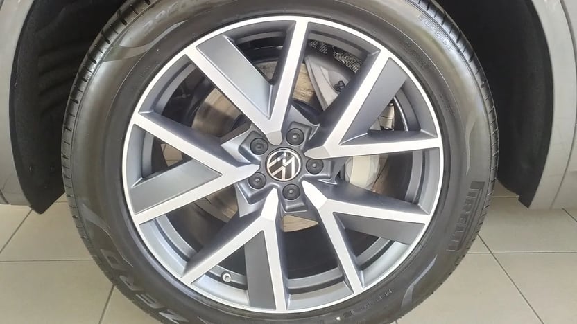 Зображення Touareg R-Line Platinum 3.0 V6 TDI