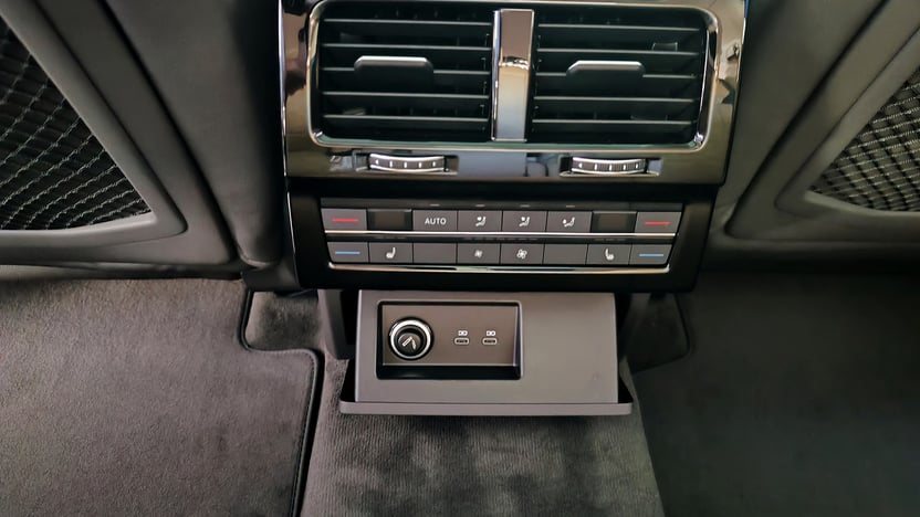 Зображення Touareg R-Line Platinum 3.0 V6 TDI