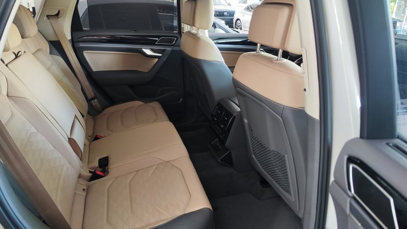 Зображення Touareg R-Line Platinum 3.0 V6 TDI