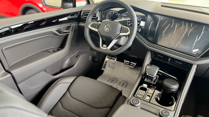 Зображення Touareg R-Line Platinum 3.0 V6 TDI