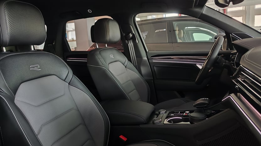 Зображення Touareg R-Line Platinum 3.0 V6 TDI