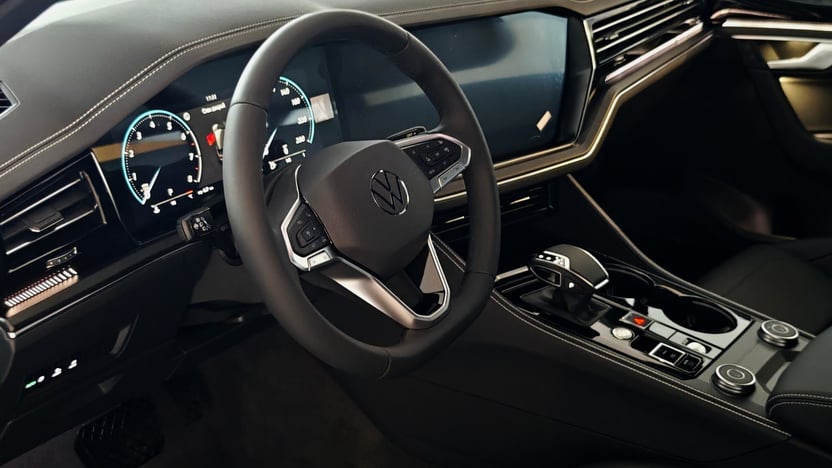 Зображення Touareg Silver 3.0 V6 TFSI