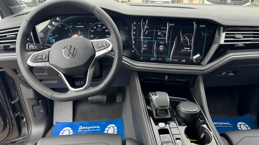 Зображення Touareg Silver 3.0 V6 TFSI